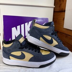 Nike Leo Baker SB React Blue and Yellow Sneakers